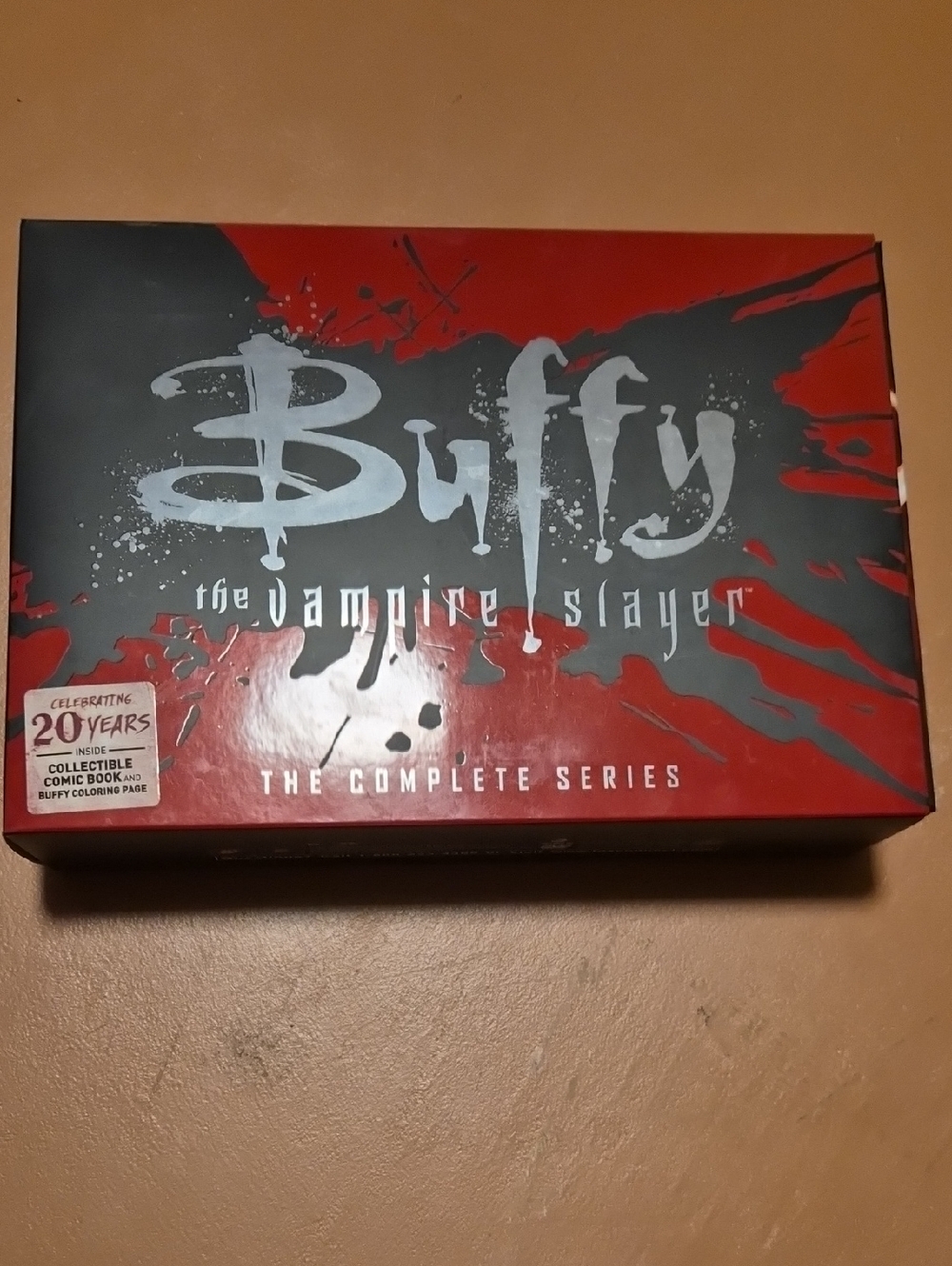 Buffy the Vampire Slayer Complete Series Box Set - Red & Black